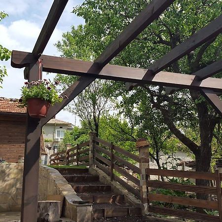 The Wild Fig Shumen Exterior foto